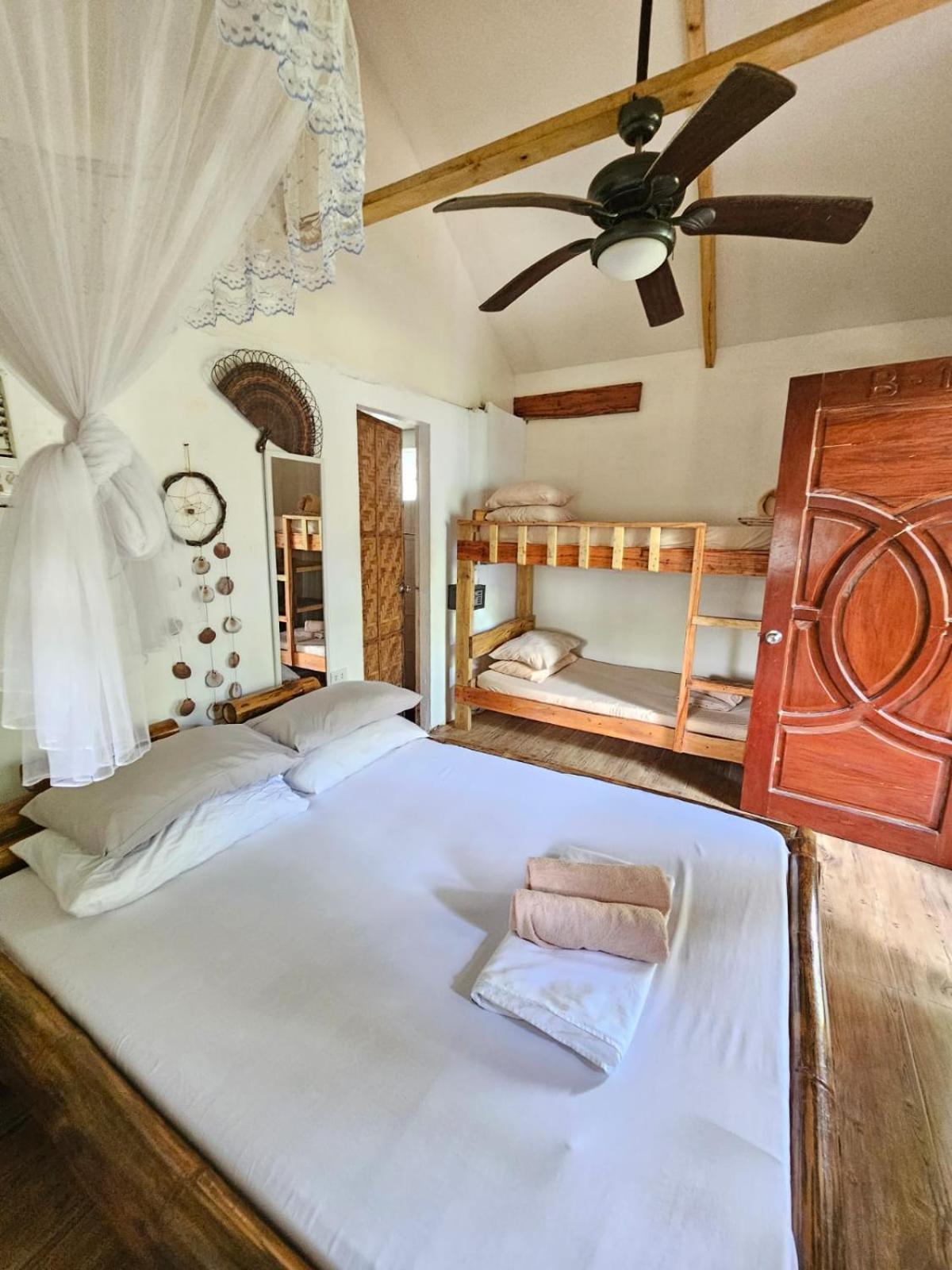 Big Bamboo Beach Resort Sipalay Eksteriør billede